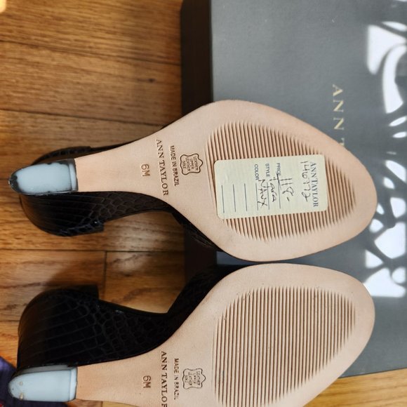 Navy Open Toe Wedge Sandal - Picture 3 of 3